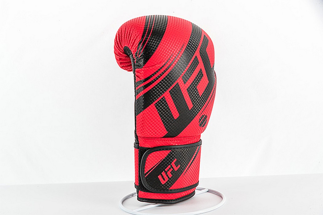 Боксерские перчатки UFC PRO Performance Rush Red,16oz 1050_700